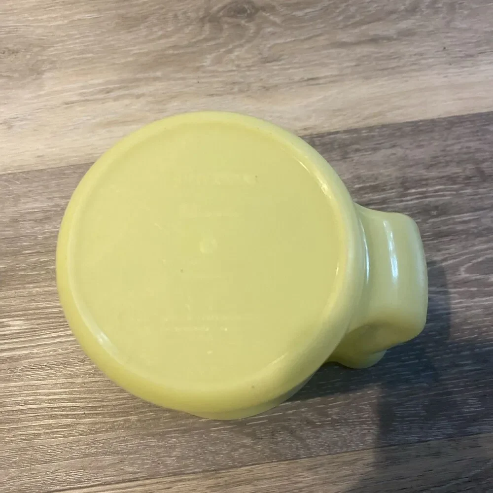 TUPPERWARE CREAMER PITCHER #131-1 FLIP TOP 131-2 1954- Millionaire Line Vtg